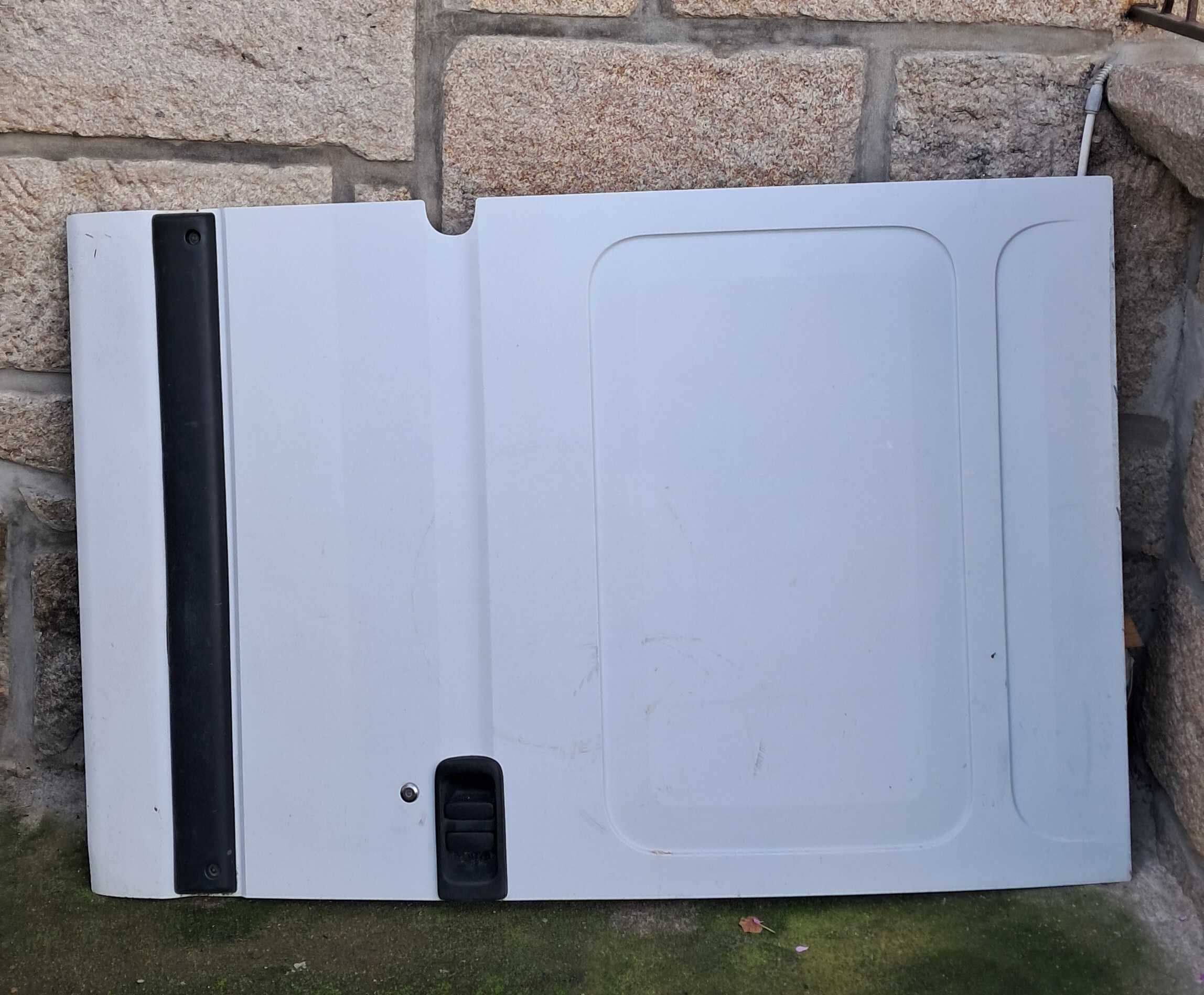Porta Renault Master como nova
