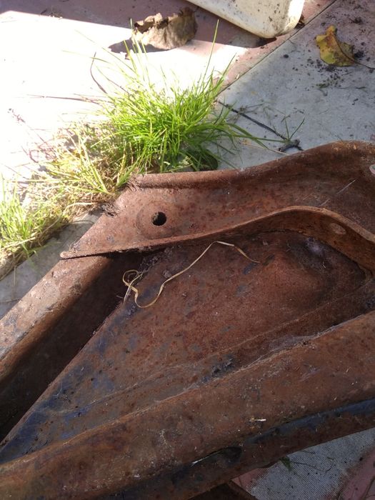 Балка передня для бмв 5 1978 року