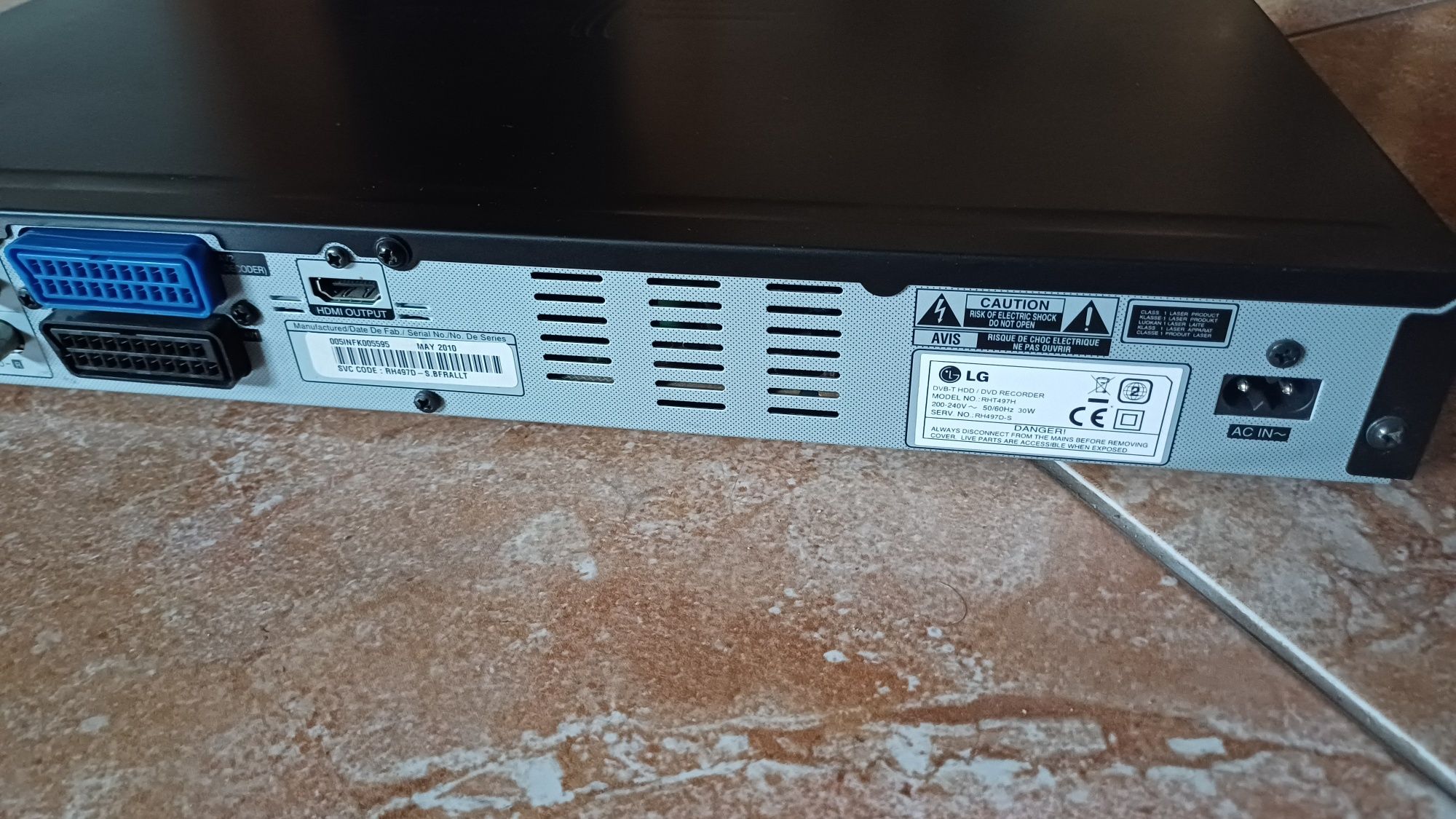 DVD LG super multi DVB-T HDD / RECORDER rht497H