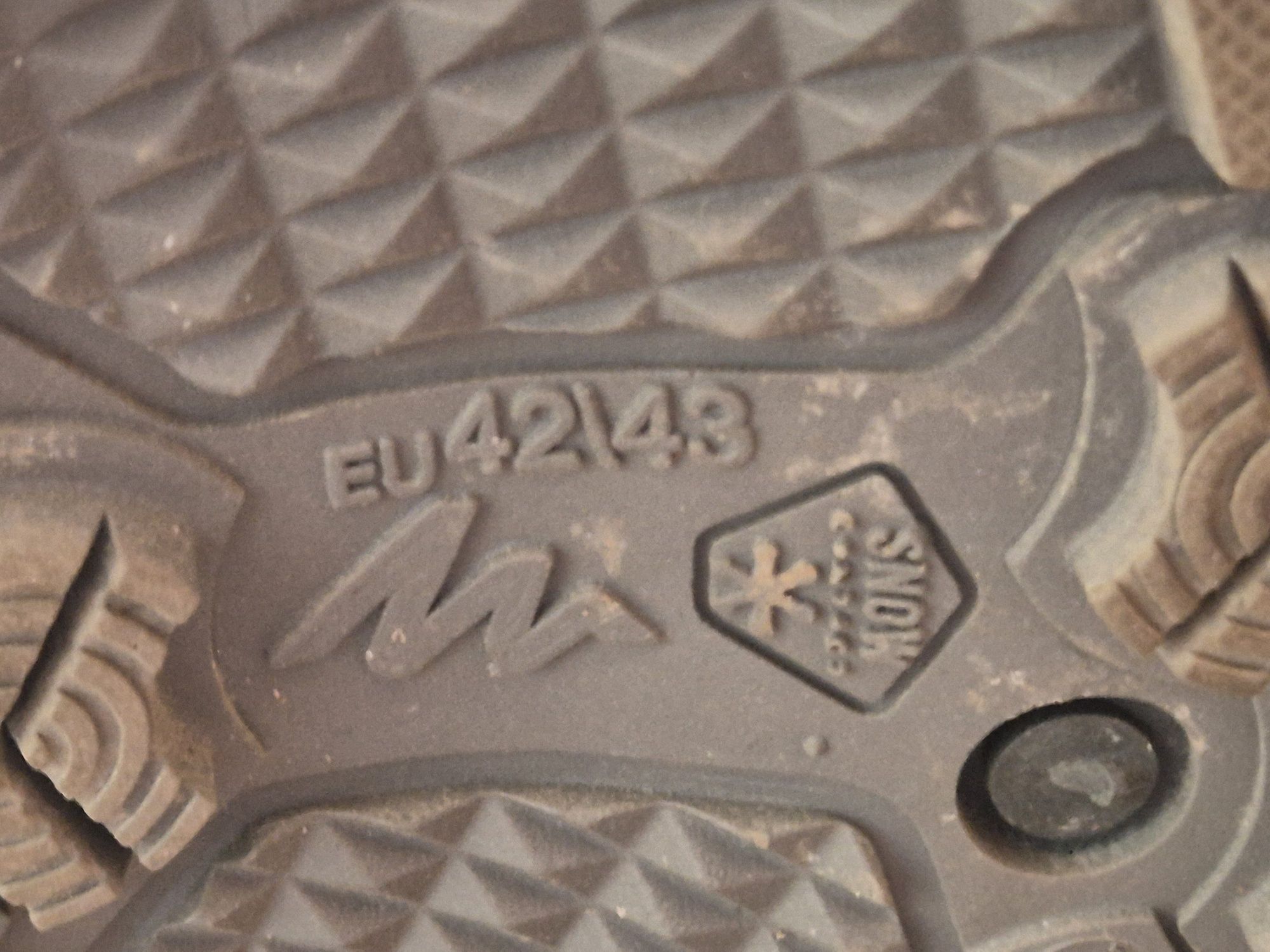 Buty środę Quechua 42/43