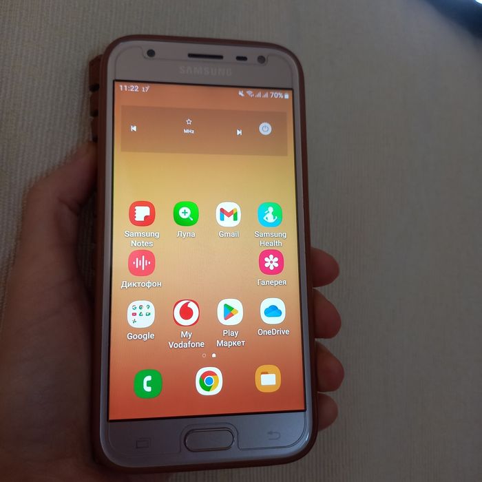 Смартфон Samsung Galaxy J3 (2017) J330F Gold