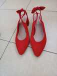 Zamszowe buty Lasocki r 39