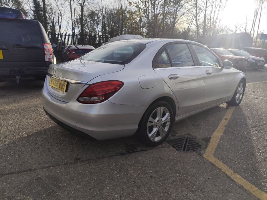 Mercedes C220  2.2cdi  2017 Rok Anglik
