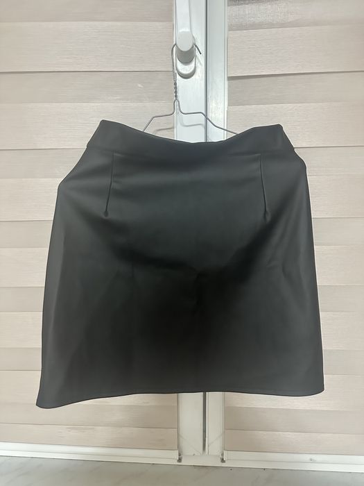 Міні спідниця з еко-шкіри нова