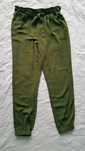 Spodnie Stradivarius luźne oliwkowe khaki r.36 S
