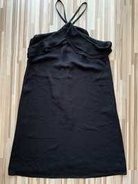 Czarna elegancka sukienka z falbanką L