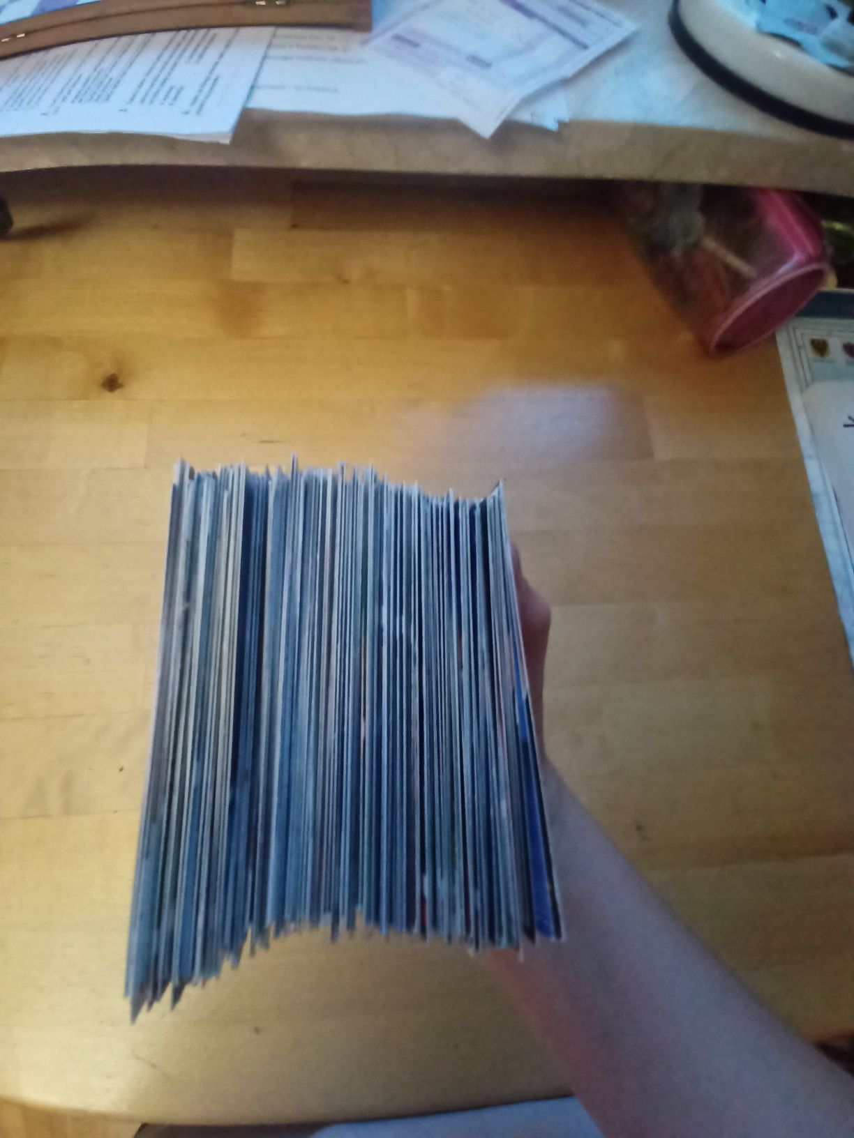 192 Karty piłkarskie, wy tym 16 kart specjalnych