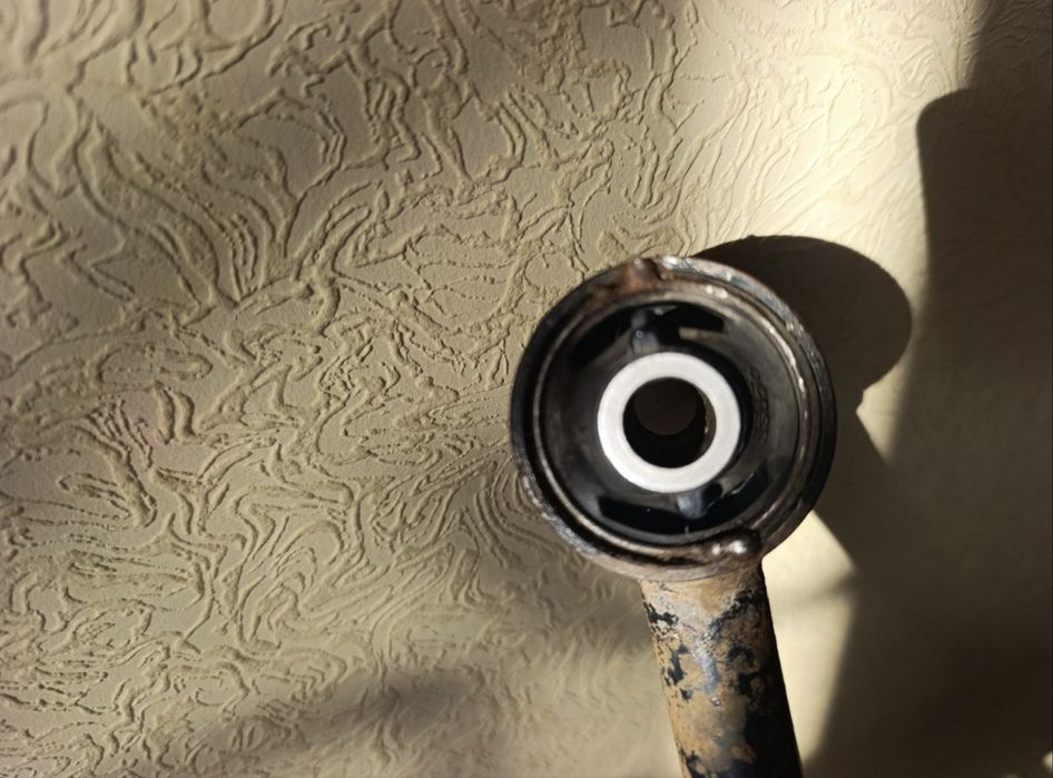 Задняя продольная тяга Toyota Camry 40, 2006-2011