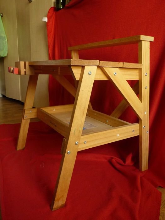 Warsztat dla dziecka MAJSTERKOWICZ stolik ZABAWKA Melissa&Doug