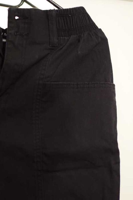 czarne jeansy spodnie joggery ze ściągaczami skinny proste slim fit