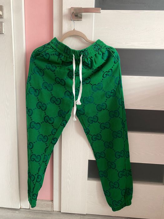 Piękne spodnie wzór ,logo ,Gucci