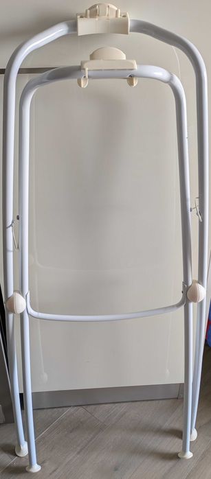 Banheira Bebeconfort com Suporte e Esvaziador – Usada em Bom Estado