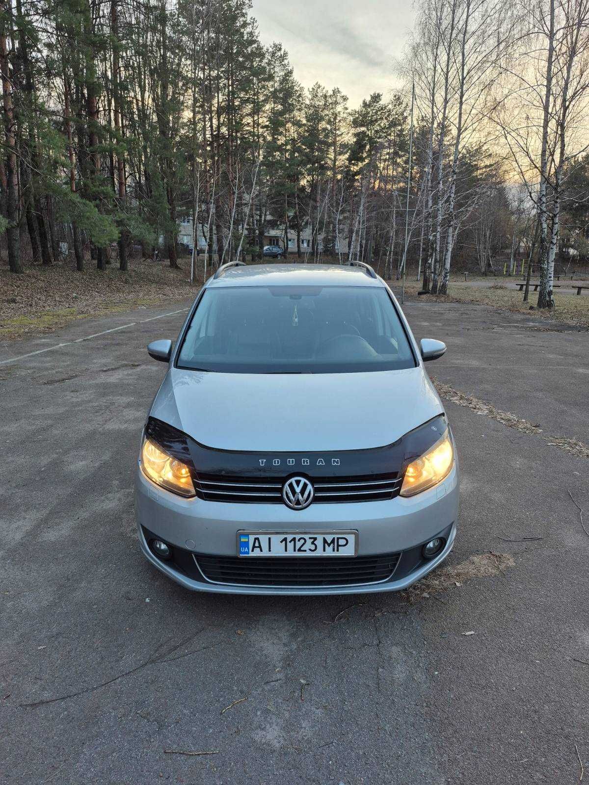 Volkswagen Touran 2013 рік 2,0 дизель Автомат