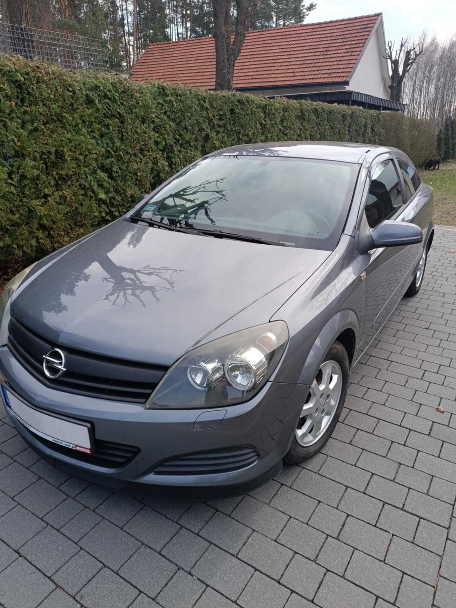 Opel Astra H GTC 1.4 LPG