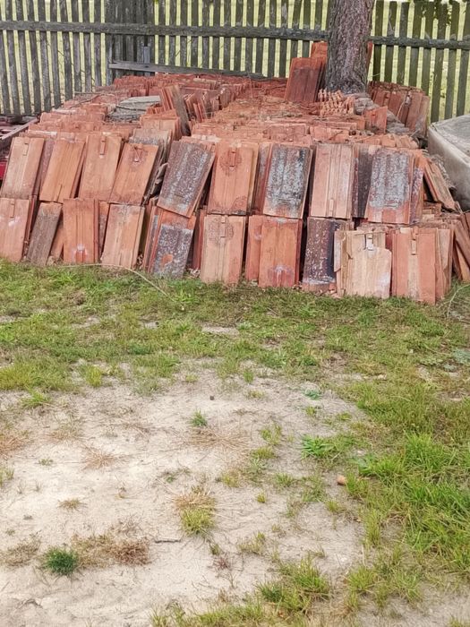 Dachówka ceramiczna z rozbiórki