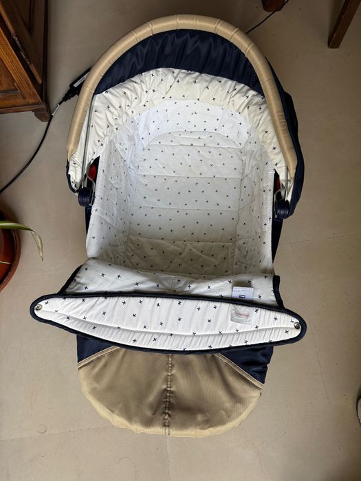 Cesto de carrinho Chicco em óptimo estado