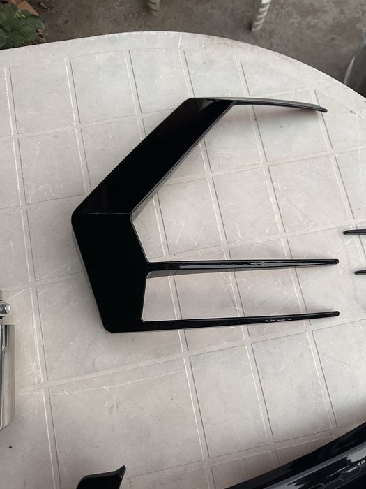 kit de apliques esteticos black piano para vw + ponteira de escape