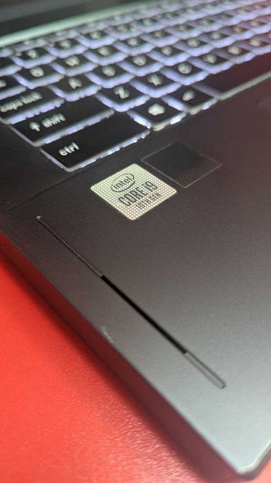 MSI WS66 |  Workstation | i9 |  RTX5000 16gb | 64GB RAM | 1TB SSD