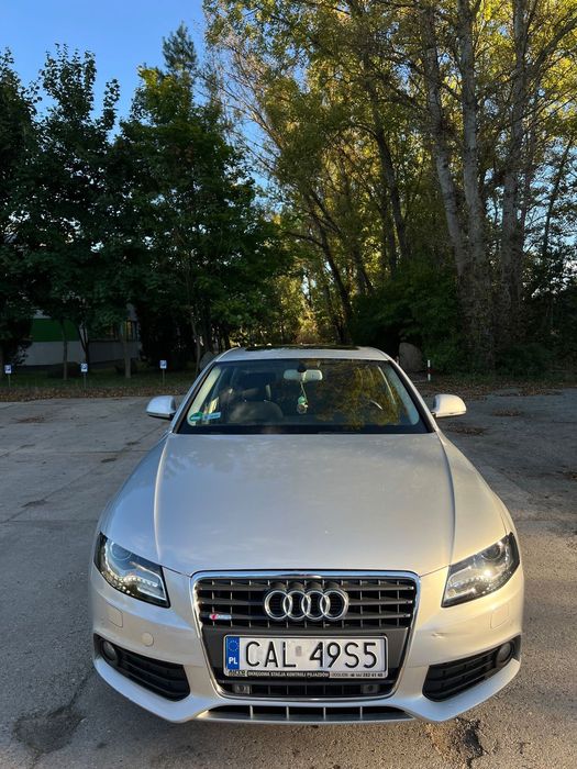 Audi A4 Audi A4 B8 • Srebrny • Automat • LED • Szyberdach • Kamera cofania
