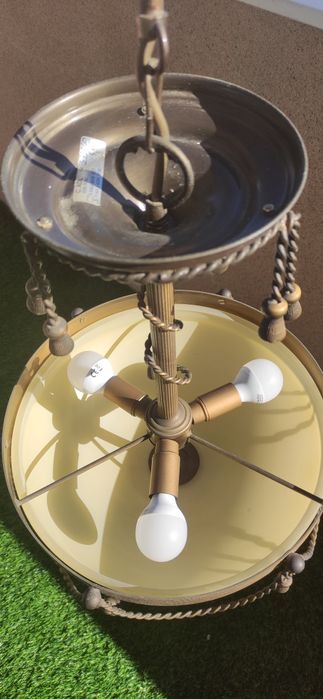 Vendo candeeiro  em muito bom estado