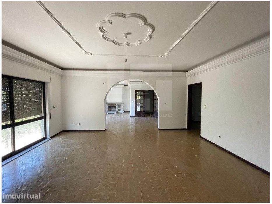 Prédio Uso Misto | Mangualde |