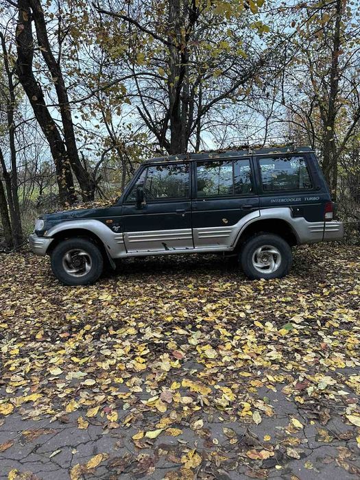 Автомобіль Hyundai Galloper