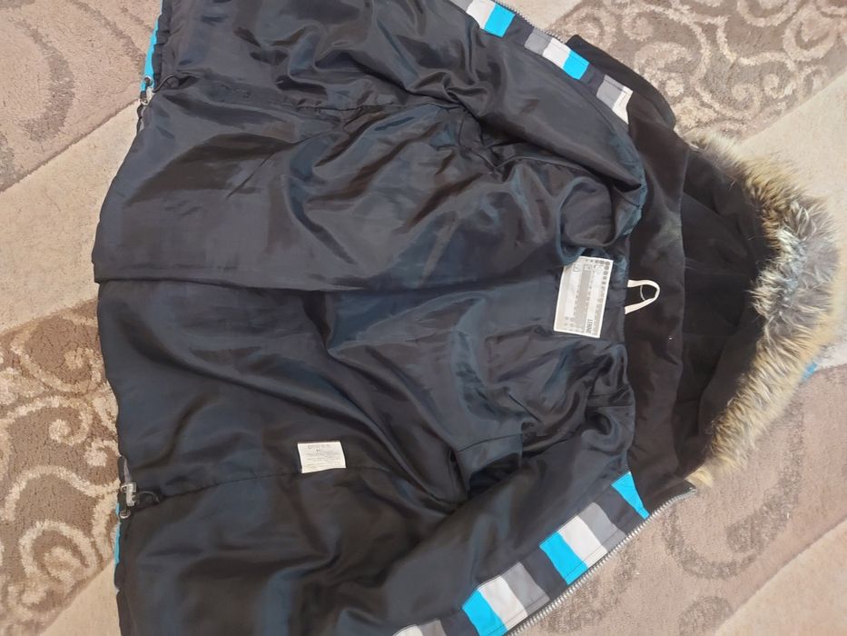 Продам Полукомбинезон Lenne зима комбінезон
134 размер, в хоро