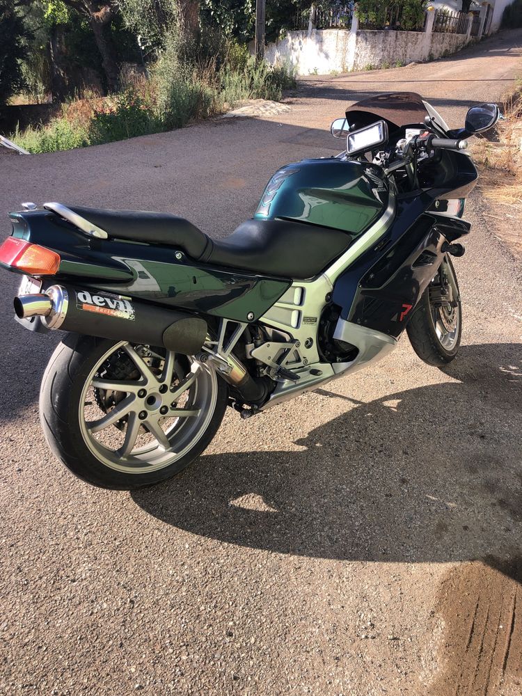 Honda vfr 750 2.500€
