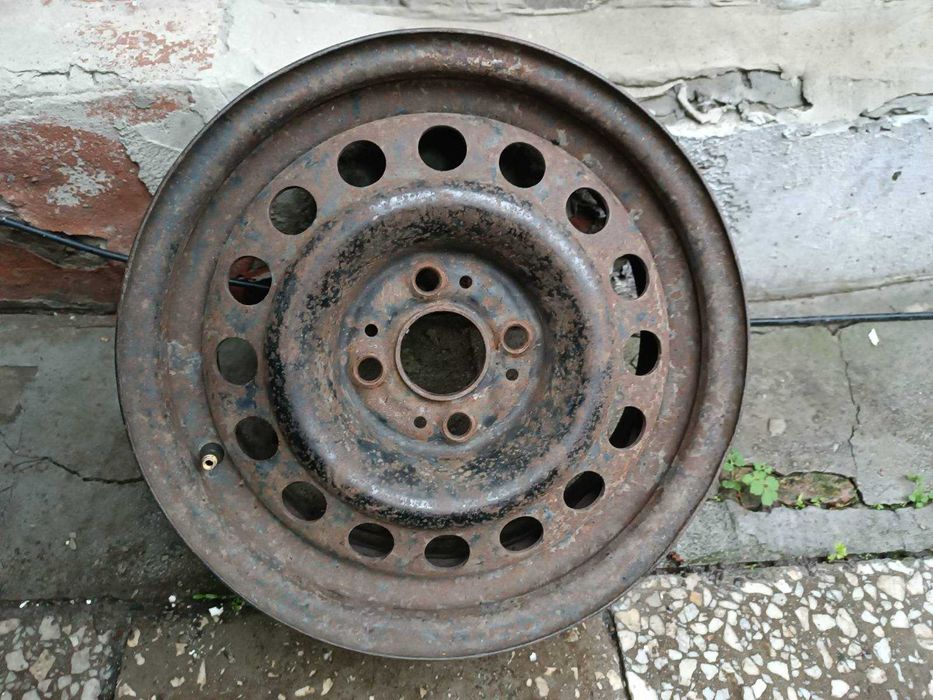 Диск bmw r14 ровный 4х100