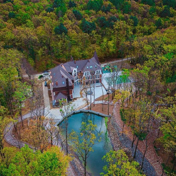 ПРОДАЄТЬСЯ готель БРІСТОЛЬ в місті Ужгород