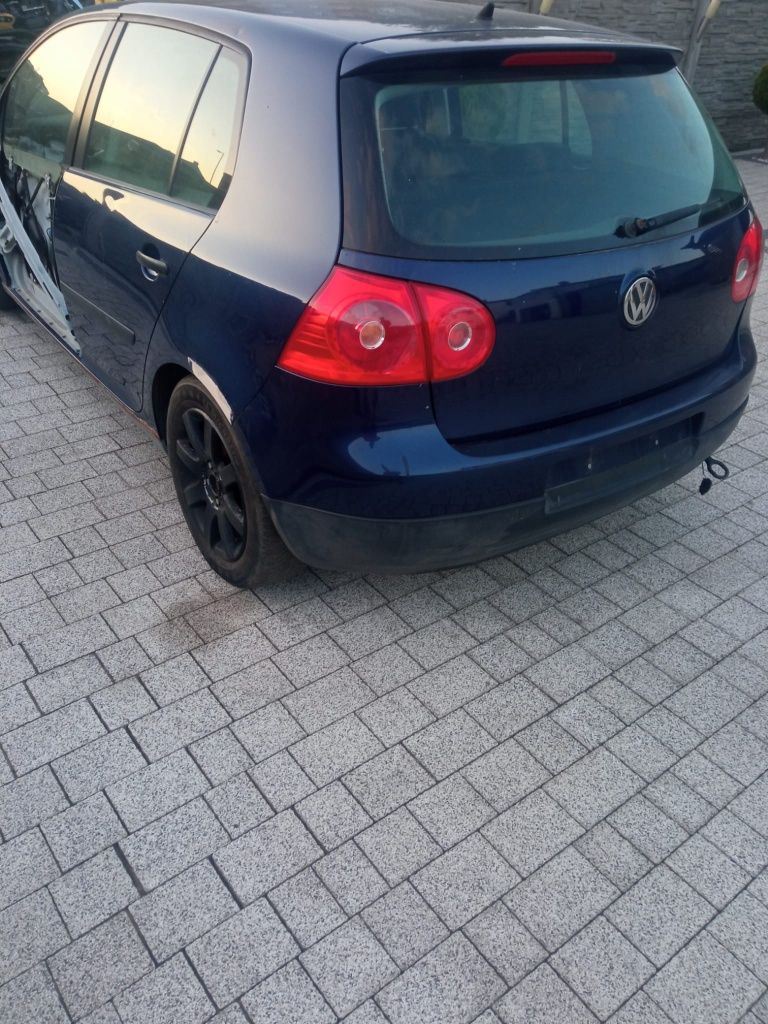 NA CZĘŚCI Volkswagen Golf 5 V 1.4 BUD skrzynia JHU lakier LD5Q