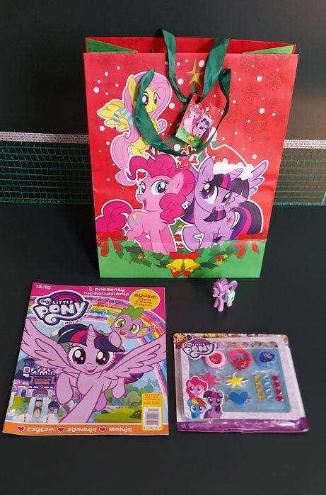 My Little Pony. Figurka, gazetka,torba,spinki, frotki.