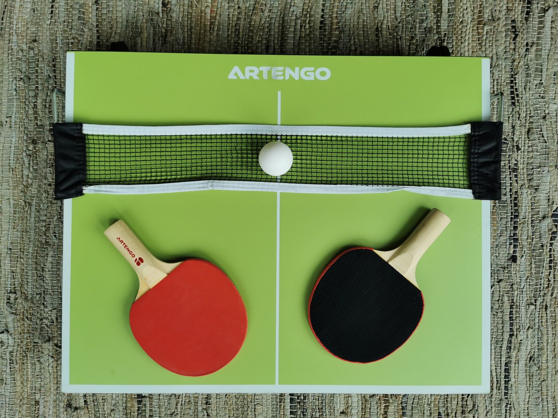 Mesa de ping pong pequena