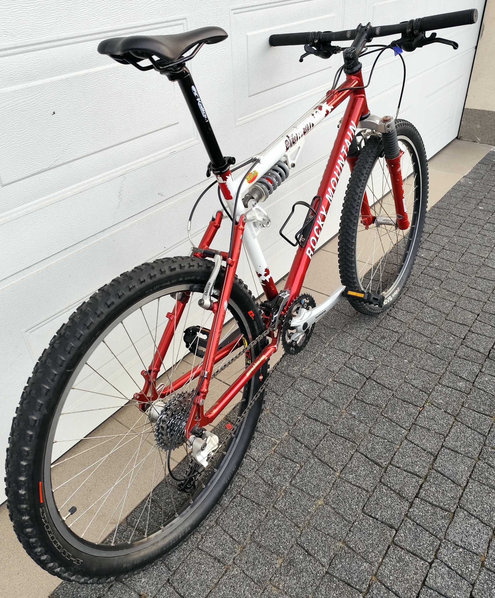 z24 rocky mountain element full shimano deore xt  + bomber i fox