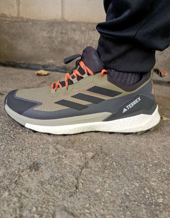 кросівки adidas gore-tex (42р.27см)