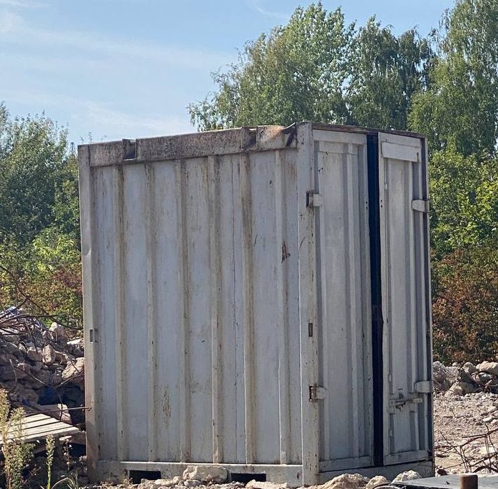 Контейнер 3-тоний у відмінному стані.