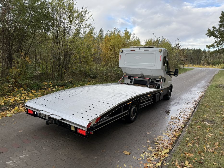 Iveco Daily 35s18 3.0 180km 2017r autolaweta