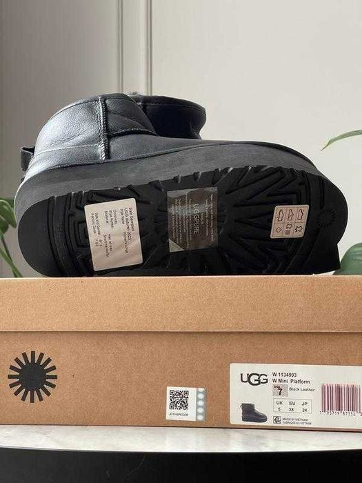 Угги/Угг/Уггі/Уги/Угі/UGG Australia Mini Platform Black/Шкіра Овчина