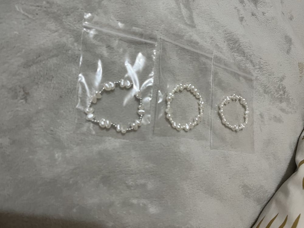 Pulseiras missangas