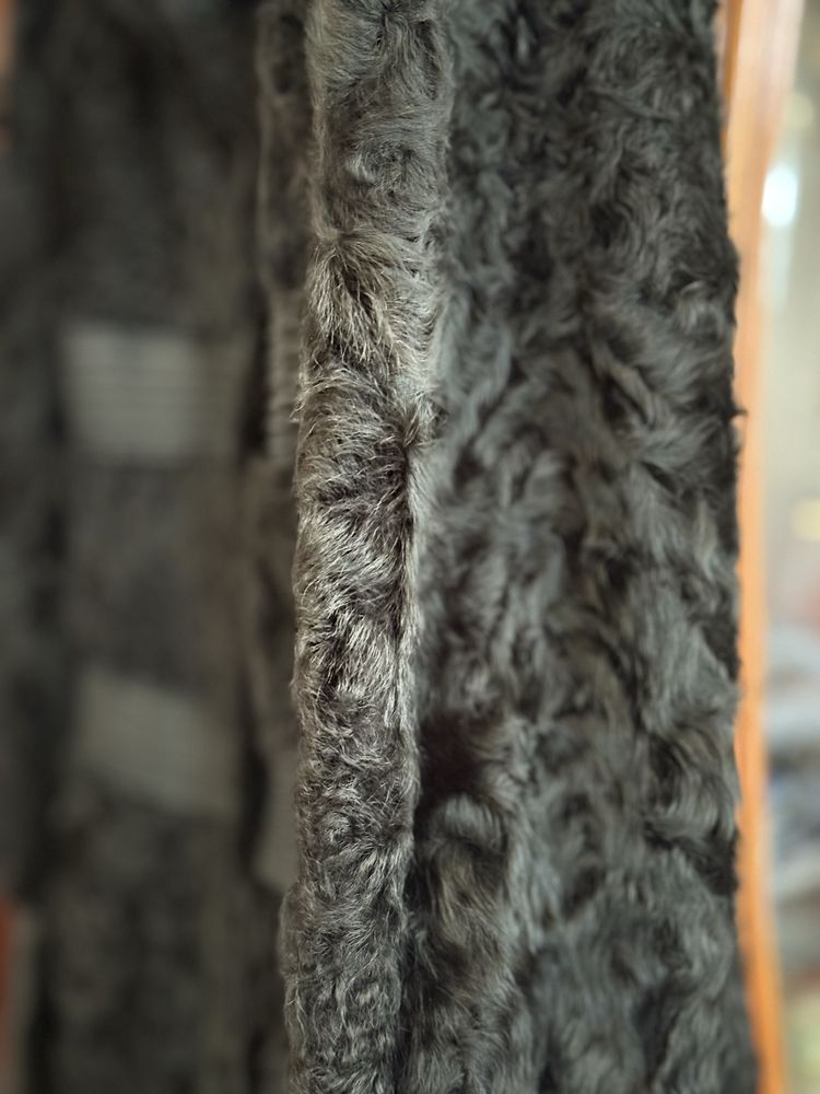 Куртка  Calvatore Ferragamo . Оригинал . Размер 46
