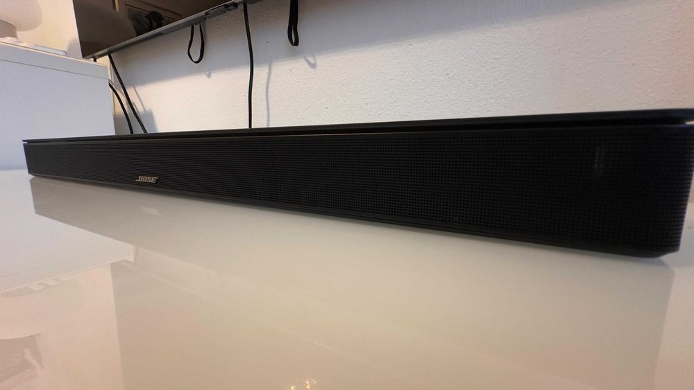 Conjunto Soundbar Bose 600 e Bose Bass Module 700