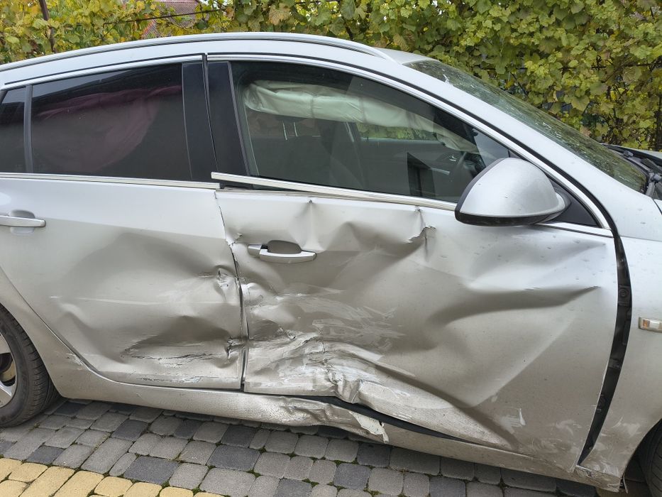 Opel Insignia після ДТП