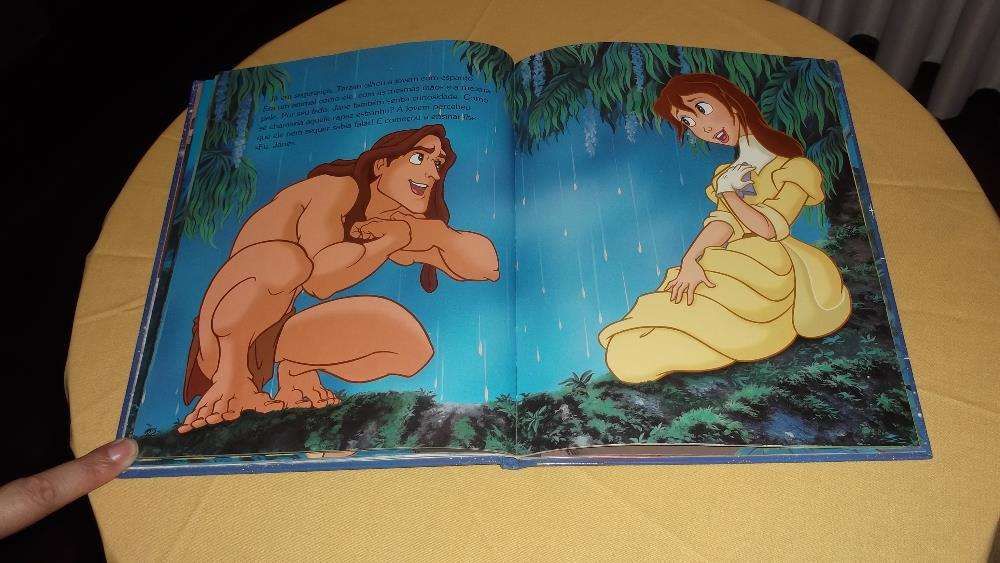 livro de criança o Tarzan