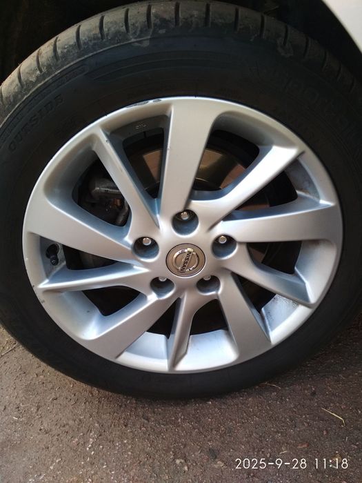 Автомобіль Nisan sentra