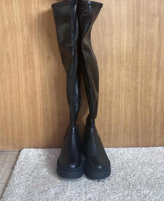 Kozaki wyskokie trapery za kolano Stradivarius rozm 37