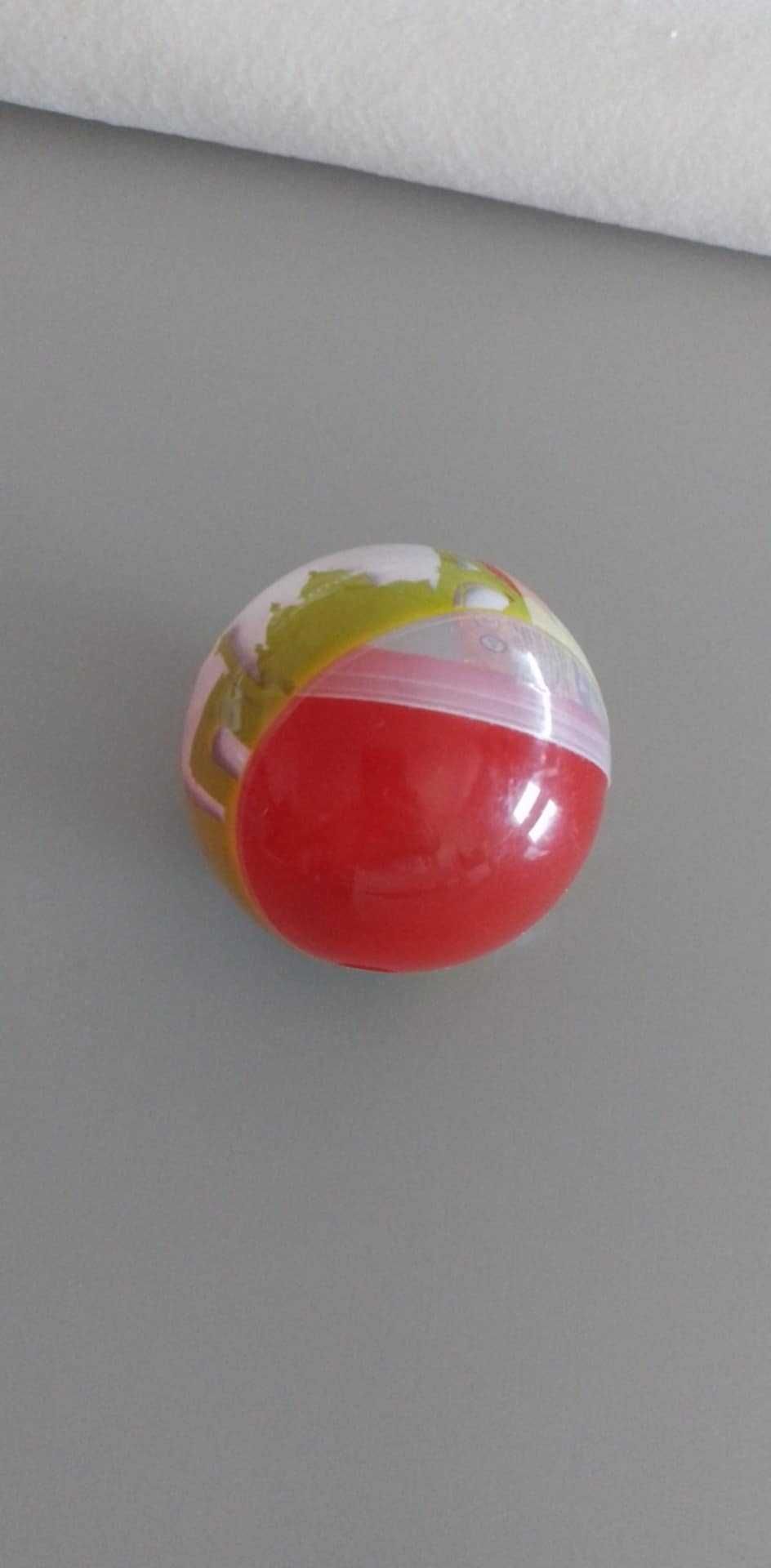 Bola com Pato vermelho - Ainda selada - Novo