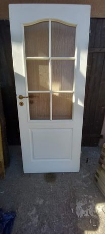 Drzwi wąskie 82×201 cm