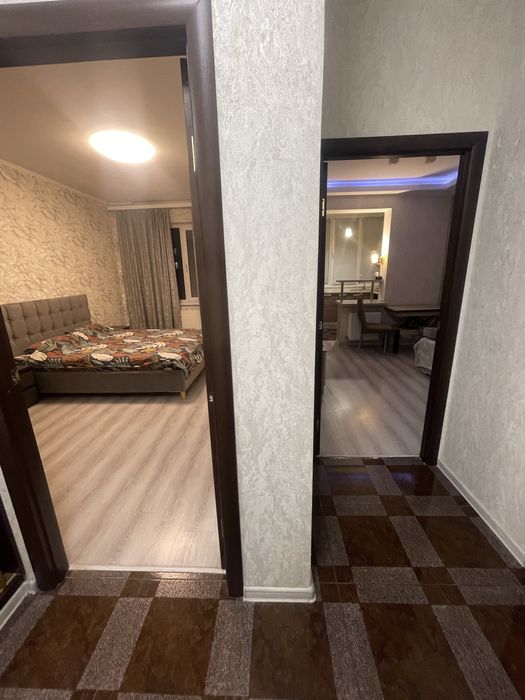 Сдам посуточно без комисссии классную квартиру Таирова Небесной Сотни