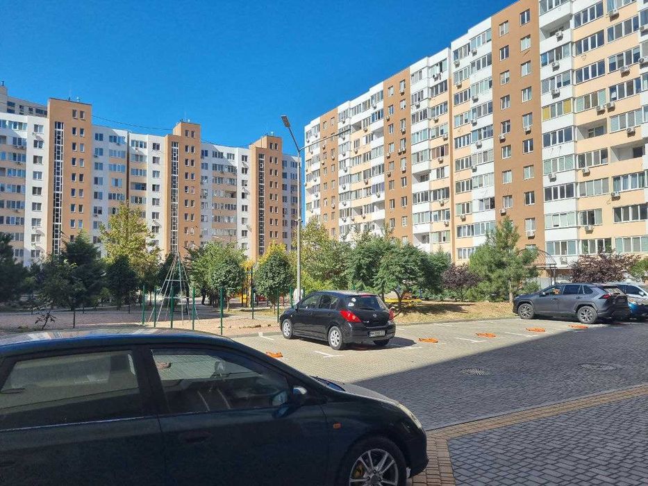 Сдам в аренду. Помещение на 2-е стороны. Сахарова. Парковка