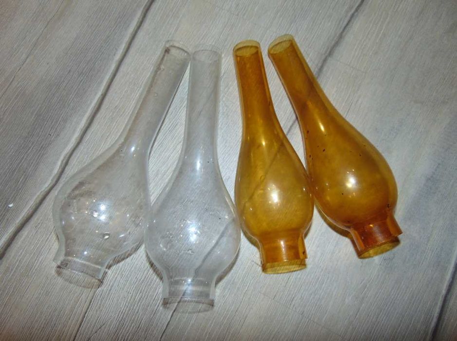 Stary kominek do lampa naftowa,śr.4,2 cm.została 1 sztuka